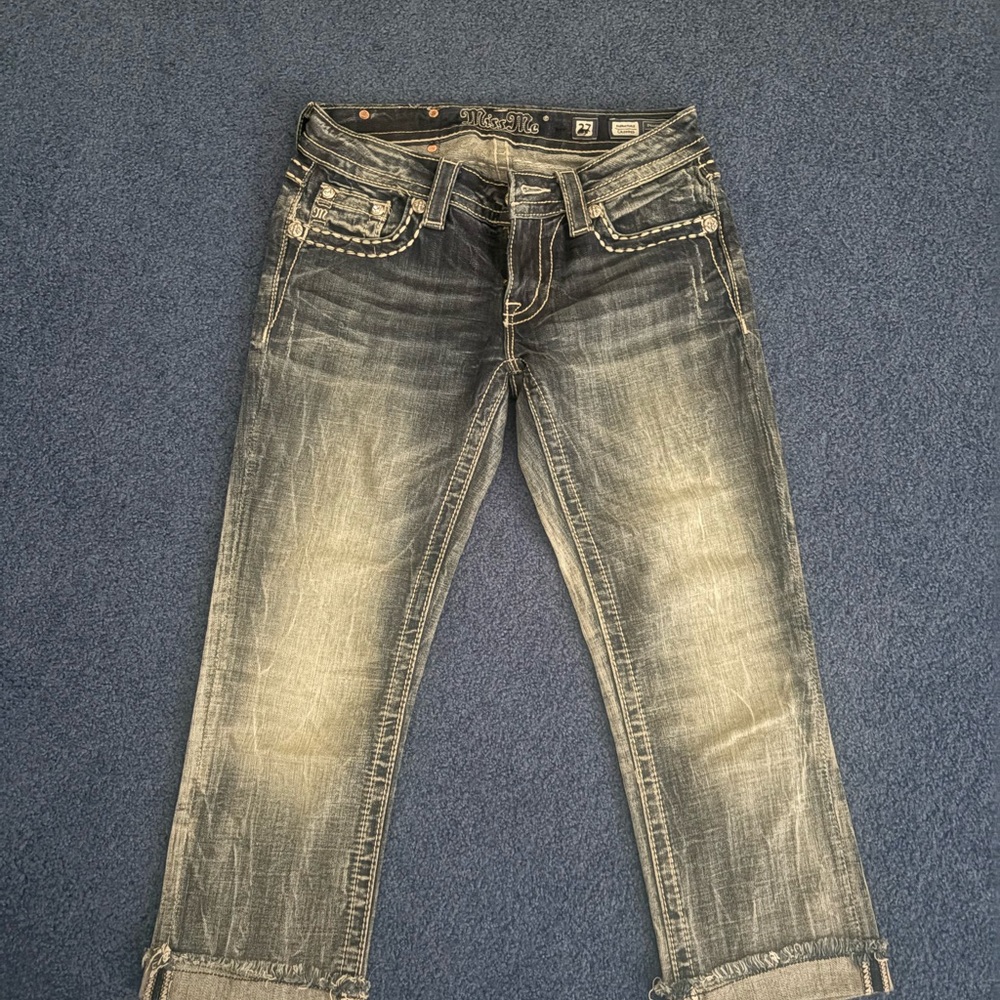 Miss Me size 27 signature cropped Jeans
